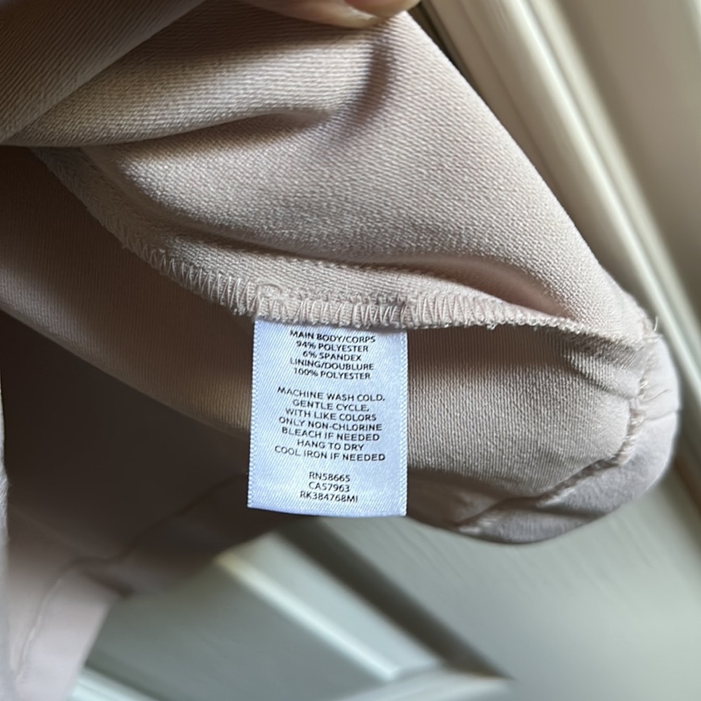 Pale pink dress - Picture 4 of 4